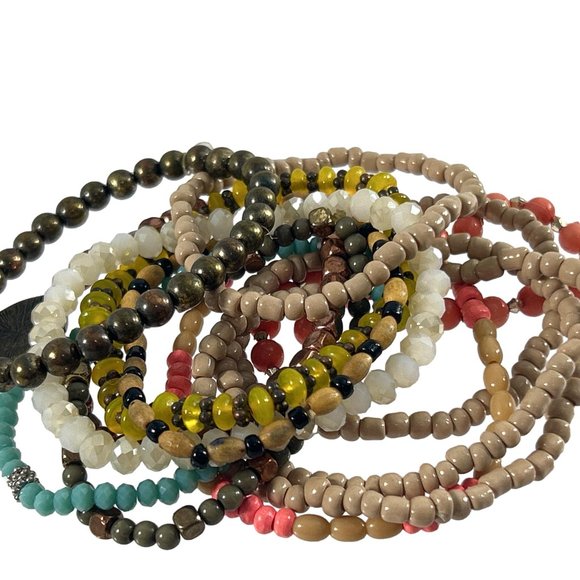 Lot 13 Small Beaded Lot Stretch Bracelets Multi Color Third Eye Chakra - Picture 1 of 9